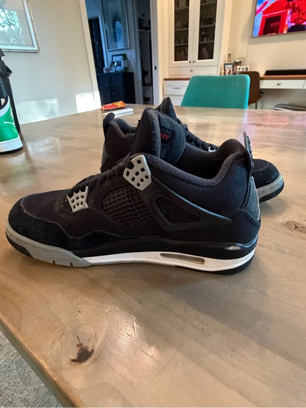 Air Jordan 4 Retro “Black Canvas”